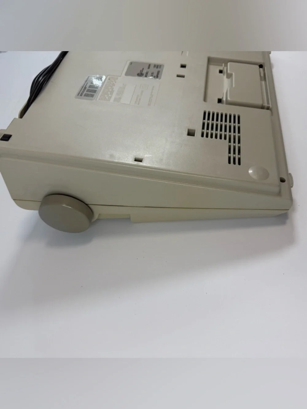 Beige Portable Typewriter - The Office 2000 model NA5HH tested & working